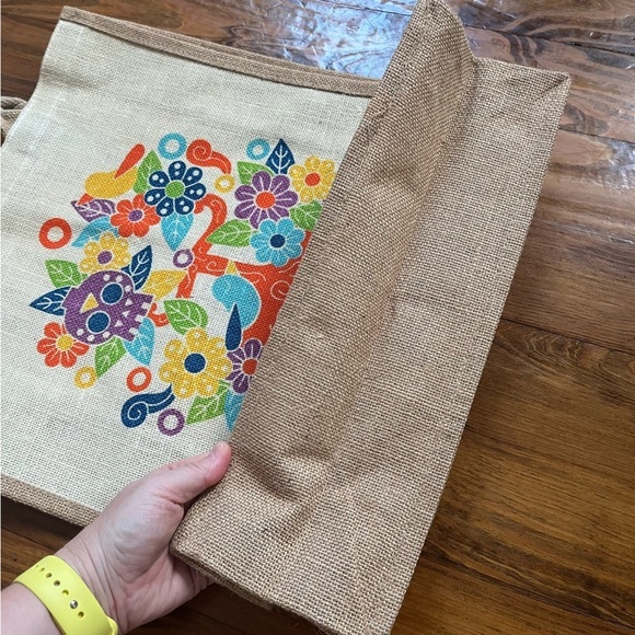 Mexico Jute Tote Bag‎ – Colorful Otomi-Inspired Tree Design - Picture 3 of 15